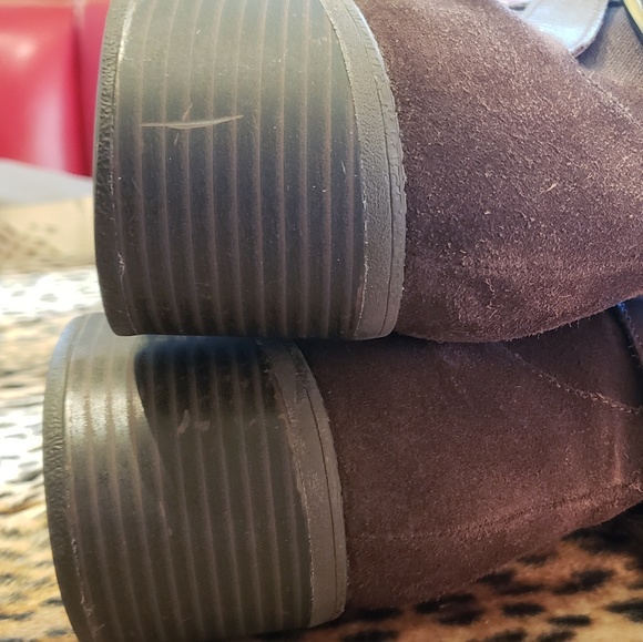 Clark's brown boots - Picture 7 of 7